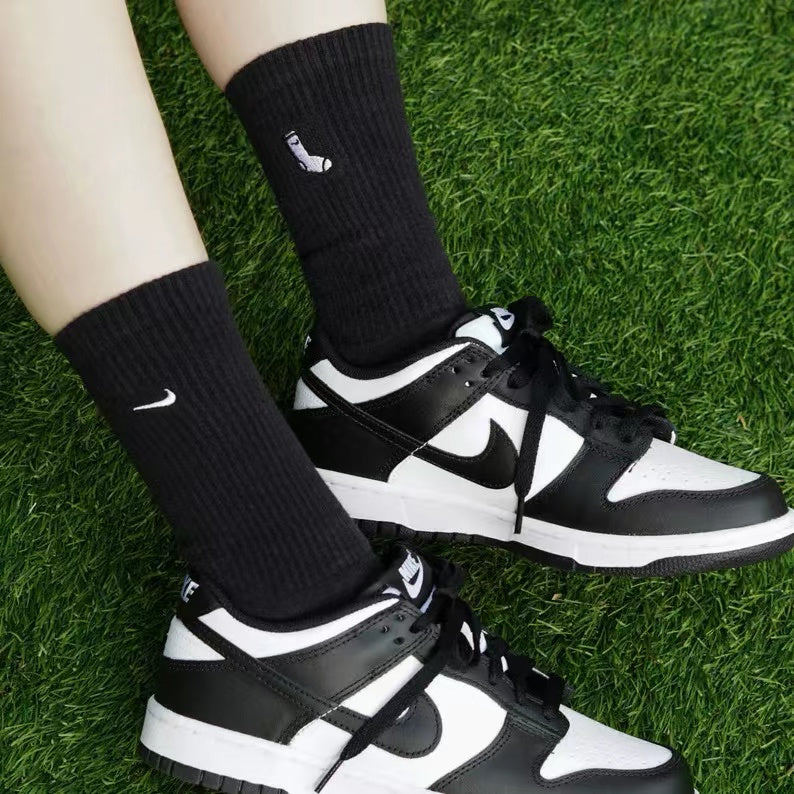 Nike Everyday Plus 小襪子刺繡圖標中筒襪