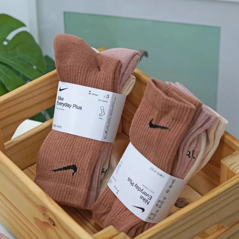 Nike Everyday Plus 長襪