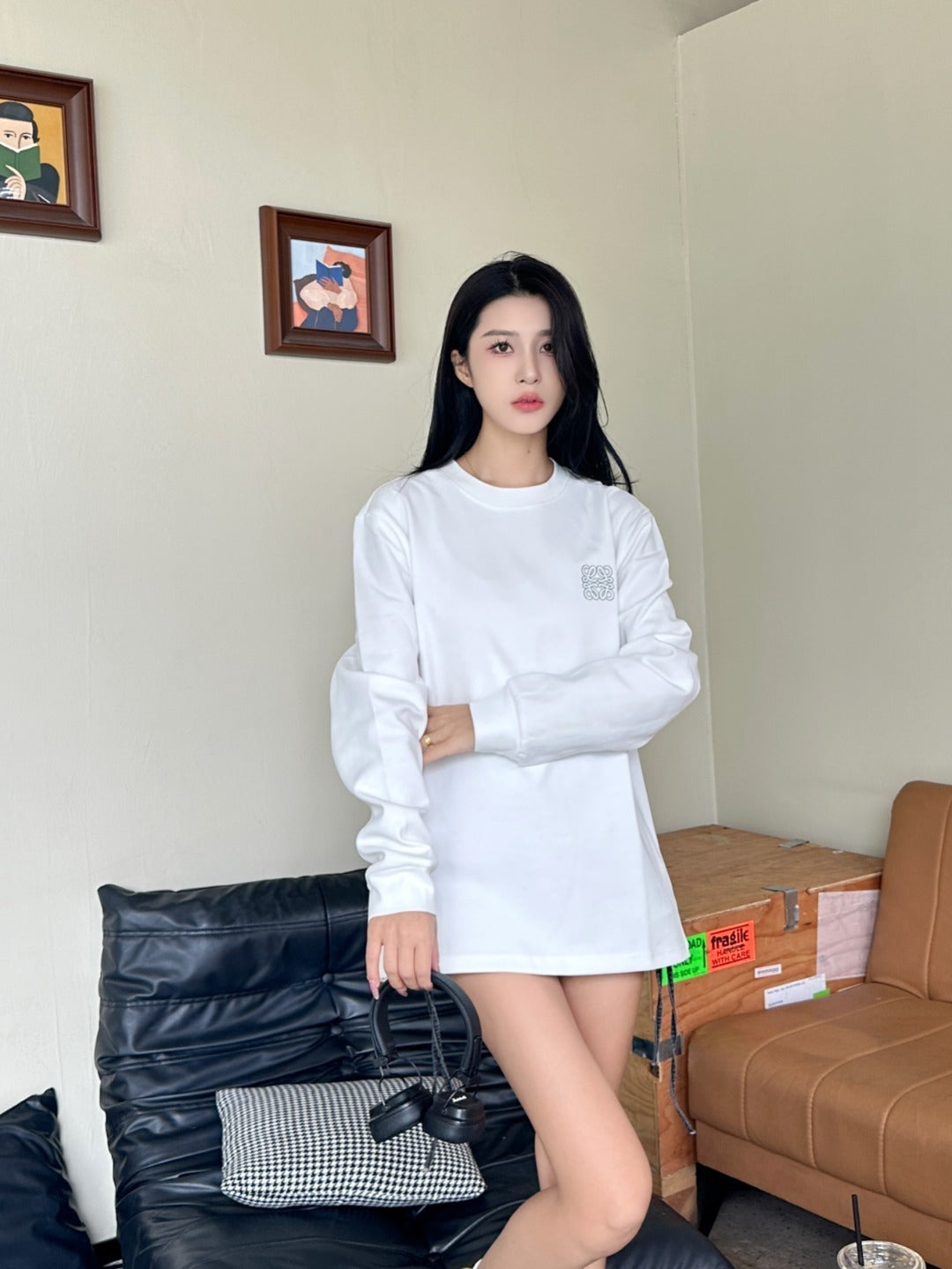 Loewe 胸口小LOGO 刺繡 長T