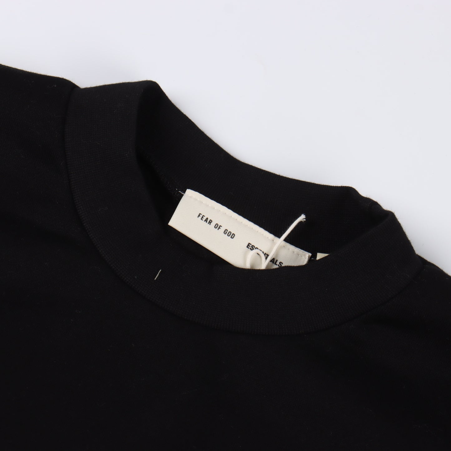 Essentials FOG 大學T