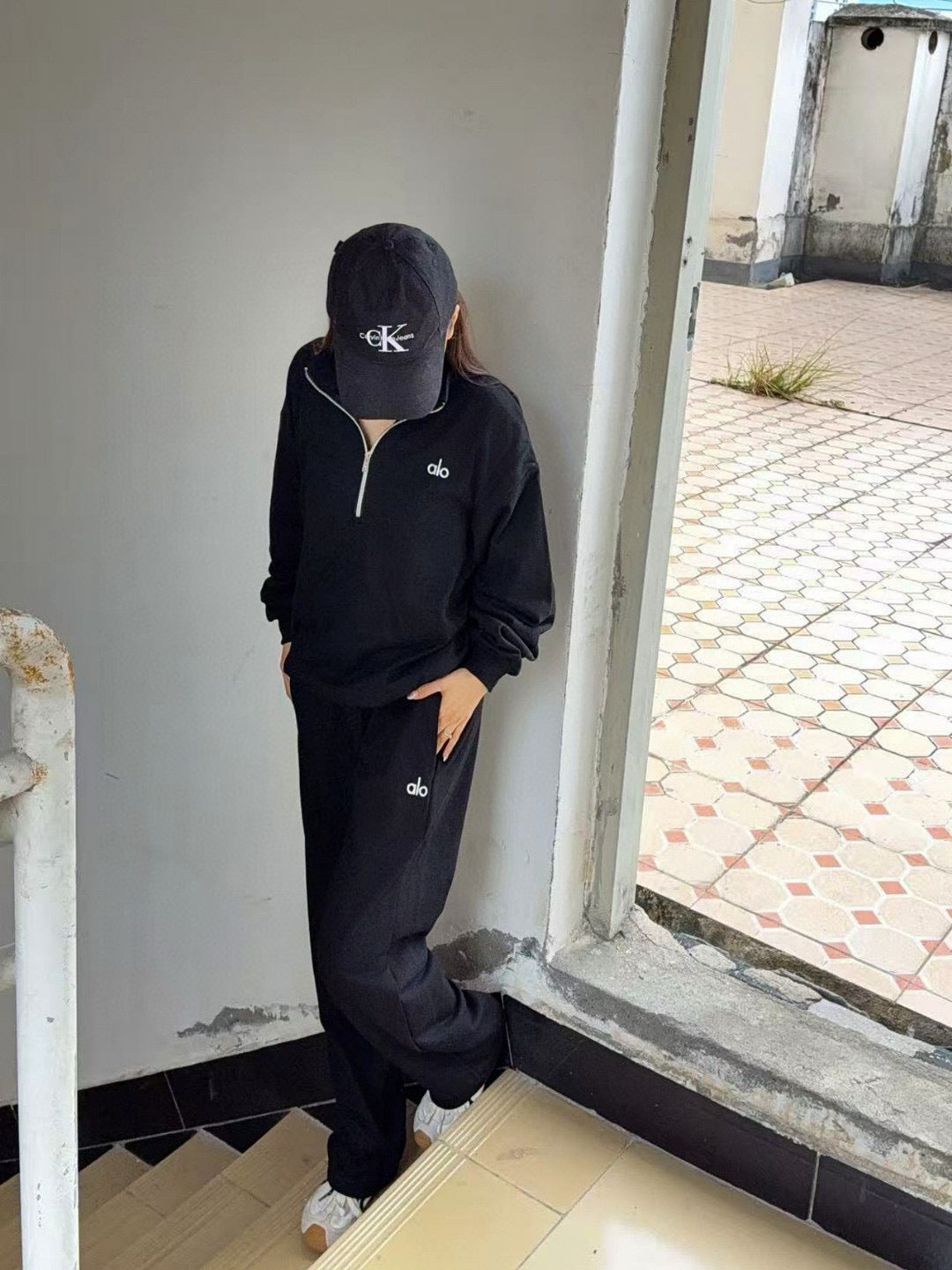 alo Accolade 直筒運動褲