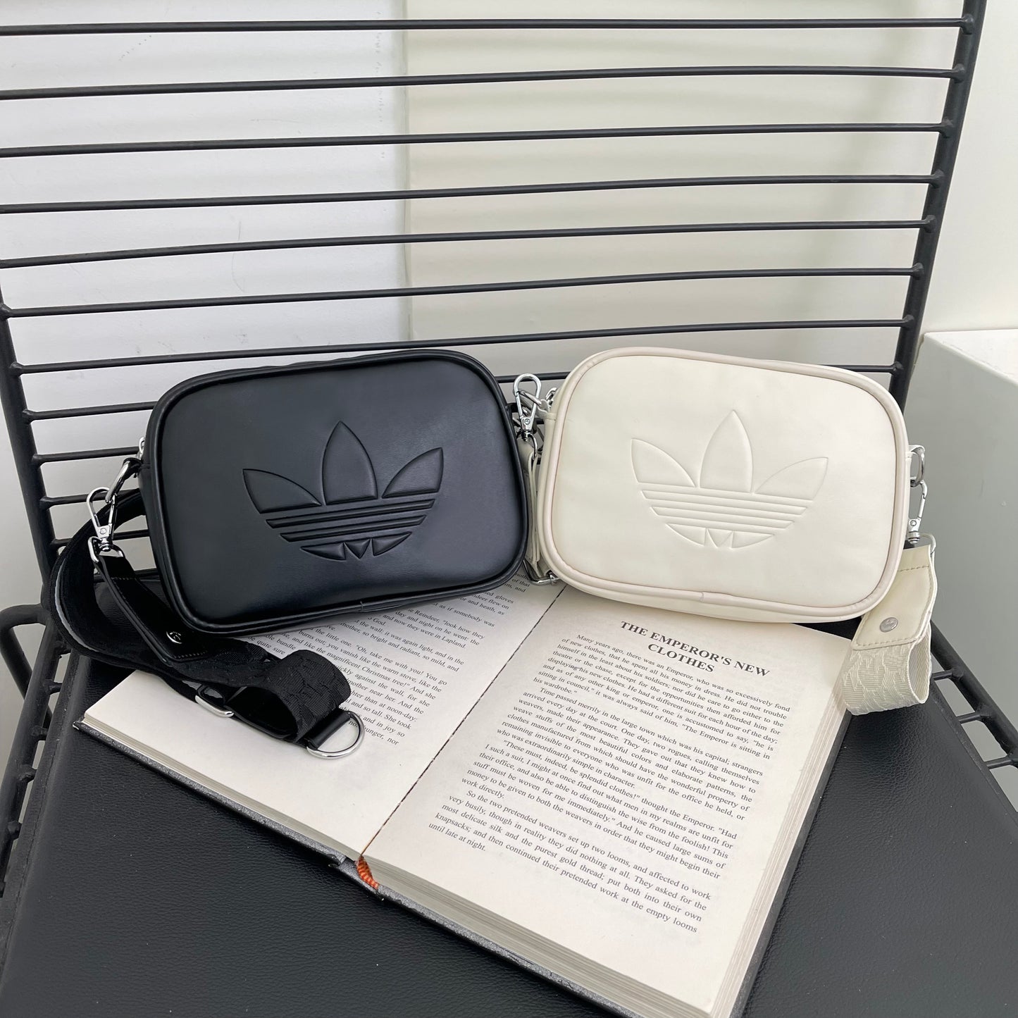 Adidas 側背包 斜背包 小包