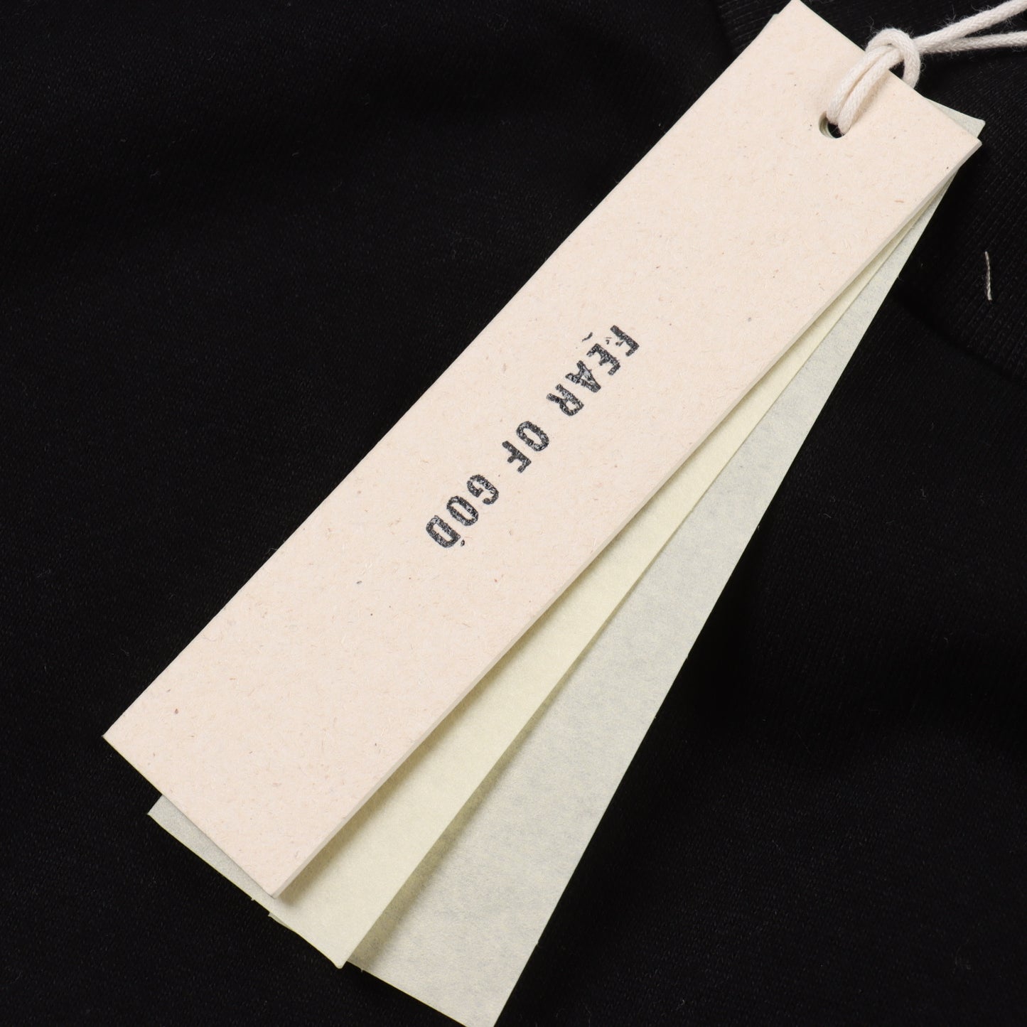 Essentials FOG 大學T