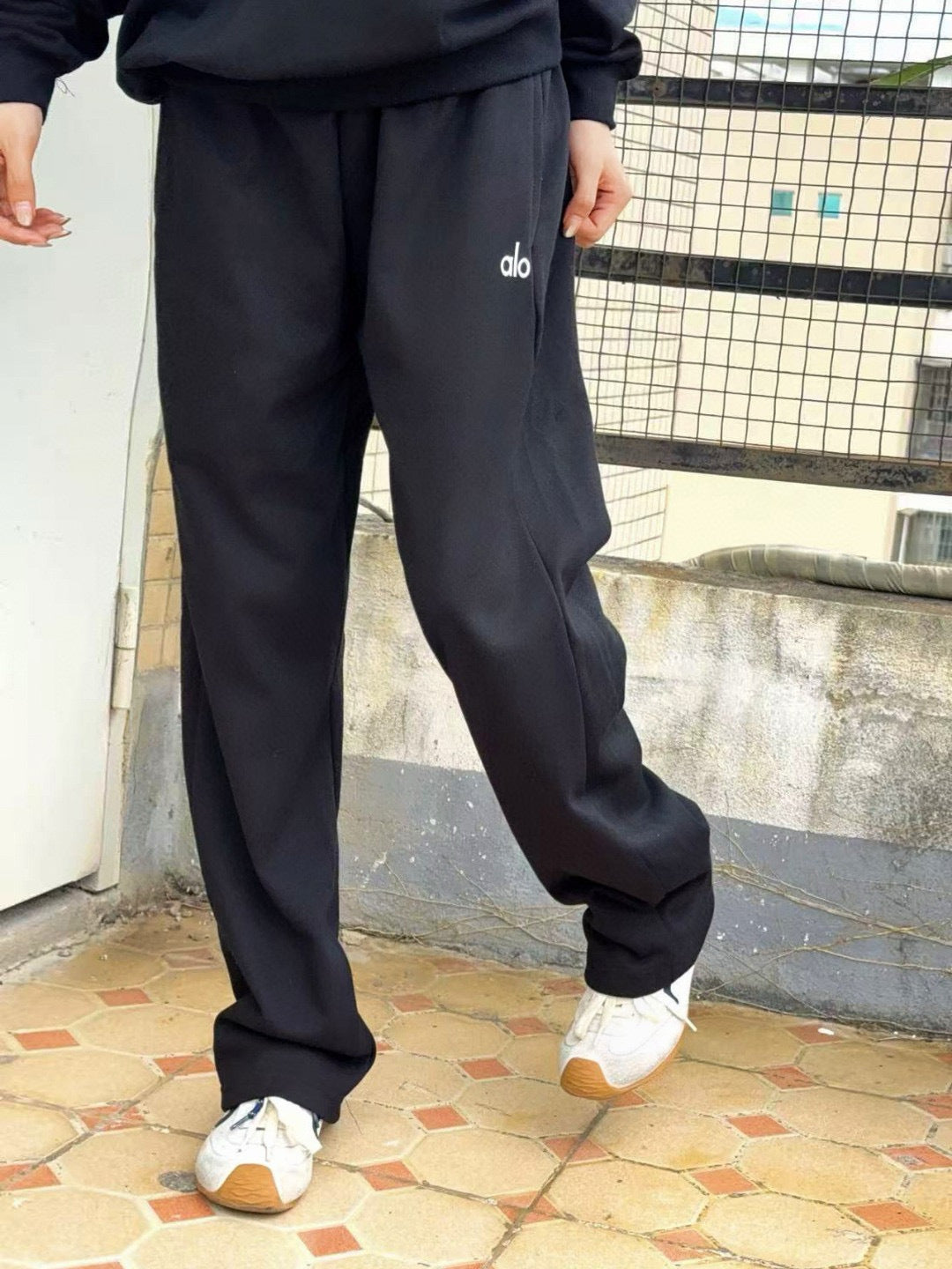 alo Accolade 直筒運動褲