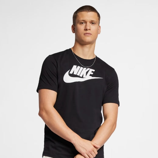 Nike Sportswear 男款 T 恤